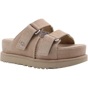 UGG Goldenstar suede beige slipper