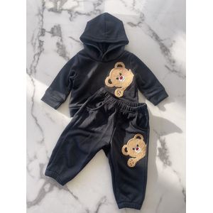Baby jongens jogging set 2 delig bestaande uit een broek met een sweater met een leuke beer ""Zwart"" | Babyshower cadeau | Kraamcadeau | Baby cadeau, verkrijgbaar in de maten 68 t/m 92