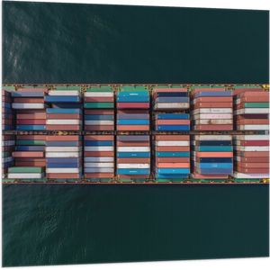 Vlag - Bovenaanzicht van Vrachtschip op Oceaan - 100x100 cm Foto op Polyester Vlag