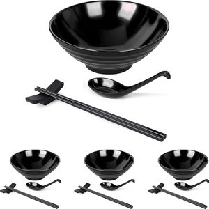 Japanse Ramen Kom Set Ramen Kom Set 16 Delige Japanse Servies Kom. Complete Ramen Set 4 - Kommen, Eetstokjes, Ramenlepels, Eetstokjesstandaard, 975 ML- Zwart