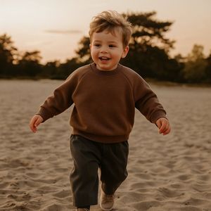 Omush Studio – Mocha Muddle Kindertrui – Zachte Mocha Sweater – Warme Trui voor Jongen & Meisje – Maat 80