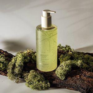 Login Forest - Touffu Island 60 – Moisture Wash Body For us Earth - Refreshing - Free from SLES - Cleansing