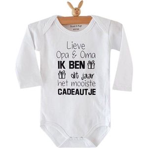 Rompertje met tekst Lieve Opa en Oma Ik ben dit jaar het mooiste cadeautje | lange mouw | wit zwart | maat 50/56 bekendmaking zwangerschap aanstaande baby jongen meisje unisex
