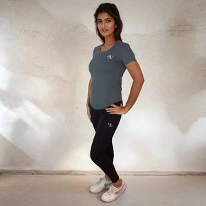 YV SPORT Sportshirt Lissabon - Loose fit - Premium kwaliteit - Ademend - Voert vocht af - Droogt snel - Comfortabel en zacht - Fitness en sport shirt - Sportshirt dames - Donkergroen - Maat XL