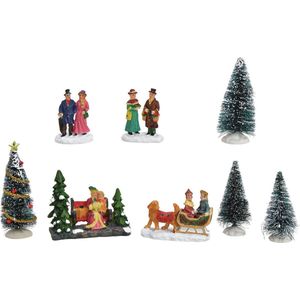 8x stuks kerstdorp accessoires figuurtjes/poppetjes en kerstboompje - Kerstdorp onderdelen kerstversiering