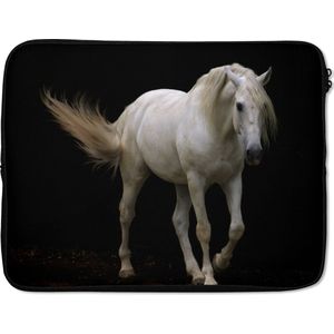 Laptophoes 17 inch - Paarden - Boerderijdieren - Zwart - Laptop sleeve - Binnenmaat 42,5x30 cm - Zwarte achterkant