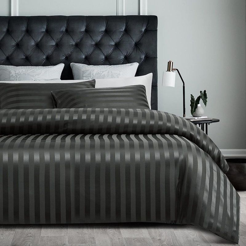Damier - Dekbedovertrek - Grijs - 135 x 200 cm - Luxe Glanzend Satijn
