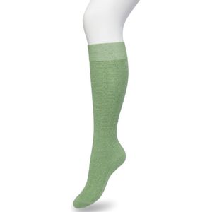 Bonnie Doon Bio Kabel Kniekousen Dames Licht Groen maat 36/42 - Klassiek Kabel patroon - Biologisch Katoen - Ultiem comfort - Classic Cable Knee High - OEKO-TEX - Gladde Naden - Duurzaam Huidvriendelijk Bio Katoen - Loden Frost Melee - BP211507.274