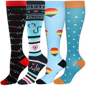 4 paar Interessante patronen compressiekousen voor dames en heren, kniekousen met aflopende ondersteuning voor reizen en vluchten（S-M）