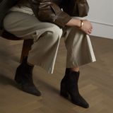 Bruine suède enkellaarsjes met hak