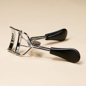 KYRO Beauty - Curler Classic Lash Curler - Wimperkruller - Natuurlijke style - Wimper kruller - wimpers - wimperkrultang - Pre-Glued Curler - kleur zwart black