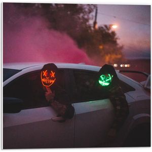 Forex - Lichtgevende Maskers in Auto - 50x50cm Foto op Forex