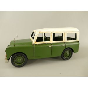Maddeco - blikken auto - landrover - jeep model - groen met wit - blikken woondecoratie 30x 13 x13 cm