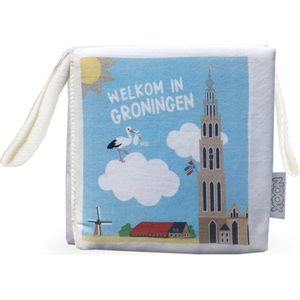 Zacht babyboekje Groningen - fairly made - in mooie geschenkverpakking - duurzaam en origineel kraamcadeau