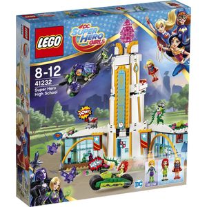 LEGO DC Super Hero Girls Superheldenschool - 41232