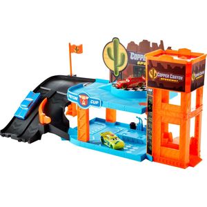 Disney en Pixar Cars Lichtgevende Racewagens Koperravijn Oplichtende Garage Speelset
