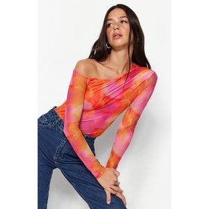 Trendyol Roze Getailleerde Bodysuit Van Tule Op De Achterkant Met Roze Patroon En Kleverige Drukknopen Twoss23Bd00024