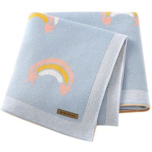 IL BAMBINI lichtblauwe babydeken met regenboog - 100% katoen extra zacht 100x80cm - Pluisvrije deken - babydekentjes voor wieg of ledikant - kraamcadeau
