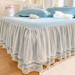 Effen bedrok, witte kanten rand, geplooide rand, elastisch laken, dikke matrashoes (lichtblauw, 180x200cm)