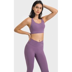 Sportkleding set: legging en top - hoogwaardig materiaal - maat L - kleur paars
