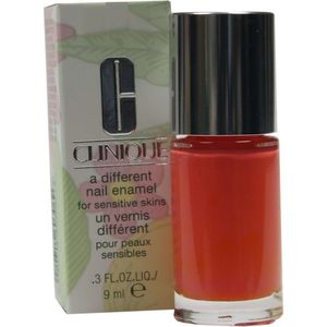 Clinique A Different Nail Enamel 9 ml