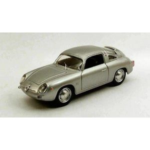 De 1:43 Diecast Modelcar van de Fiat Abarth 750 Zagato Coupe Prova van 1958 in Silver. De fabrikant van het schaalmodel is Best Models. Dit model is alleen online verkrijgbaar