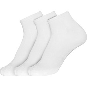 Bonnie Doon Bamboe Sneakersokken Heren Wit maat 40/46 - 3 paar - Licht, Ademend, Soepel - Zeer Comfortabel en Zacht - Zakken niet af - Bamboo Viscose Rayon - Korte sokken - Antibacteriële Werking - Milieubewust - White - OL0420993.103