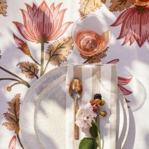 Bungalow - Tafelkleed Flora Rose 170x300cm - Tafelkleden