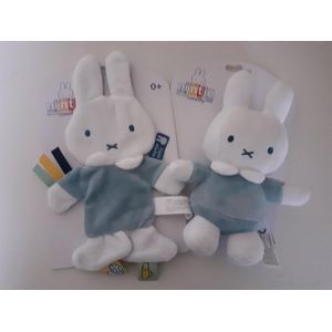 Nijntje Tiamo Babybundel Knuffelrammelaar en Knisperdoekje Blauw.