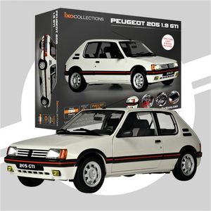 1:8 IXO Collections 019 Peugeot 205 GTI 1.9 - Wit - Auto Metalen Modelbouwpakket