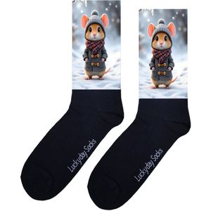 Muis - Opkikker - Grappige sokken - Valentijns cadeau - Verjaardag cadeau - Sint cadeau - Leuke sokken - Sneeuw - Natuur - Vrolijke sokken - Cadeautje - Grappige cadeau - Kerstsokken - Vaderdag - Moederdag - Socks maken Happy - 37-44