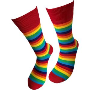 Verjaardag cadeautje voor hem en haar - Valentijn cadeautje voor hem en haar - Pride - Valentijnsdag cadeau - Hartjes - Leuke sokken - Vrolijke sokken - Luckyday Socks - Aparte Sokken - Socks waar je Happy van wordt - Maat 37-44