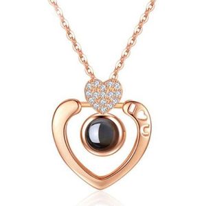 Rose Goude Diamante Hart 100 Talen Ik Hou Van Je Ketting - Rose Goud Kleurig Ketting - I Love You Ketting - Cadeau TIP - LIMITED EDITION