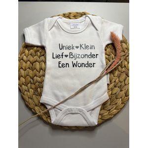 Romper - Tekst - Wonder - Gepersonaliseerd - Newborn - Baby - Kraamcadeau - Katoen - Maat 62-68 - Wit