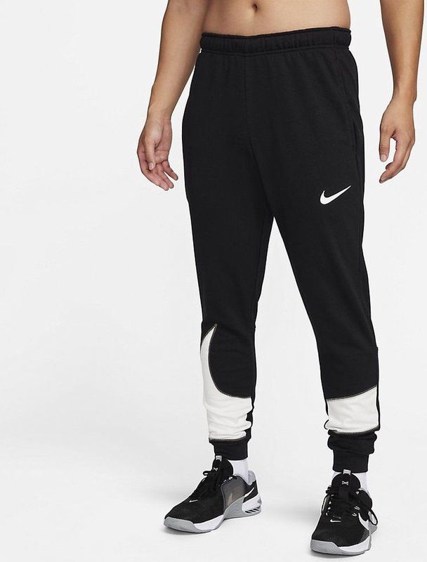 Nike - Dri-FIT Tapered - Trainingsbroek - Zwart