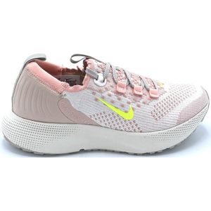 Nike - React Escape RN - Sneakers - Vrouwen - Roze - Maat 36.5