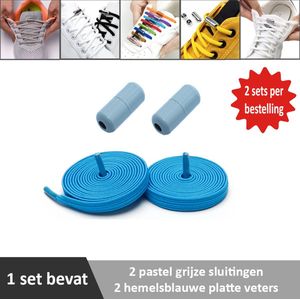 2 paar hemelsblauwe platte elastische veters met pastel grijze sluitingen. Je hoeft voortaan nooit meer je veters te strikken.