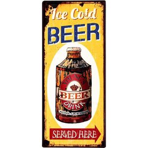 Tekstbord: Ice cold beer served here