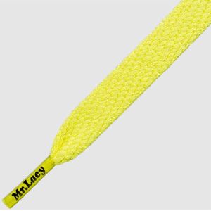 Mr. Lacy - Schoenveters - Veters - Sneakerveters  - Flatties - Plat - Mat Geel - Veterlengte 130 cm – Breedte 10 mm