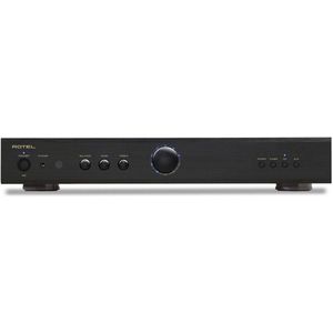 Rotel A8 zwart Stereo versterker met Phono voorversterker ingebouwd