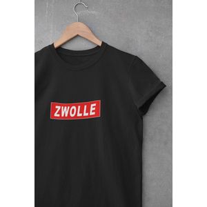 Shirt - Zwolle - Wurban Wear | Grappig shirt | Leuk cadeau | Unisex tshirt | PEC Zwolle | Sassenpoort | Peperbus | Wit & Zwart