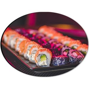 Dibond Ovaal - Schaal Vol met Verschillende Smaken Sushi in Paars Licht - 28x21 cm Foto op Ovaal (Met Ophangsysteem)