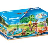 PLAYMOBIL Family Fun Rode panda's in het buitenverblijf - 70344