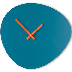 KLOQ Wandklok 'Pebble' Petrol Blauw & Neon Oranje wijzers