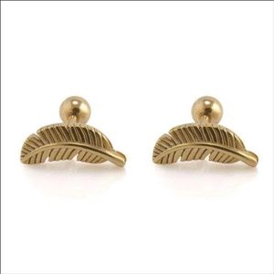 Helix Piercing veertje Goudkleur