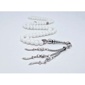 Handgemaakte tesbih ""Tasbih"" natuursteen ""Mat Witte agaat"" - Aantal kralen 99 - Diameter kralen 8MM - met metaal tassel ""Zwaarden"" - Een mooi cadeau-idee
