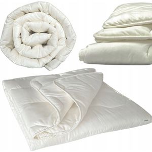 Novity® | Jaarrond Dekbed - 180x200 - Licht Schapenwol - Poolse Premium Koney