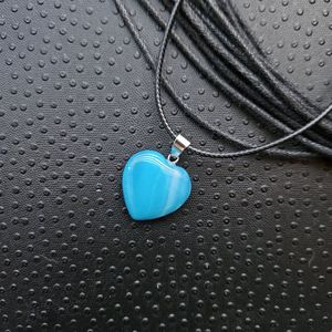 Edelsteen met leren ketting blauwe agaat hart hanger 2 bij 2cm