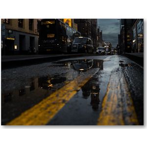 Onderweg in Manchester - Taxi's en Reflecties - Foto op Plexiglas 40x30