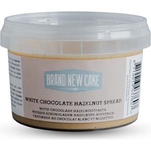 BrandNewCake Witte Chocolade Hazelnootpasta (Bueno) 260g